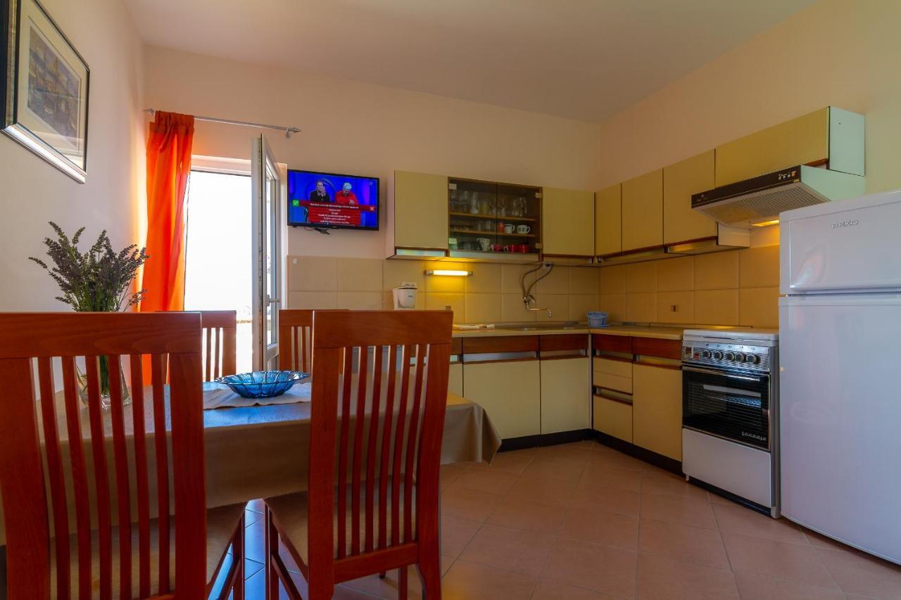 Apartman Haus Maja Banjol Kültér fotó
