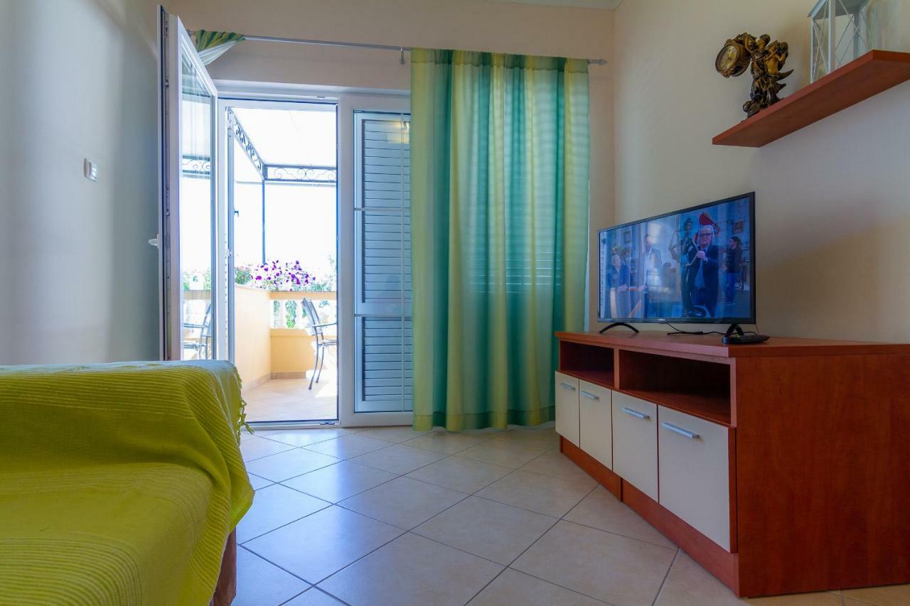 Apartman Haus Maja Banjol Kültér fotó