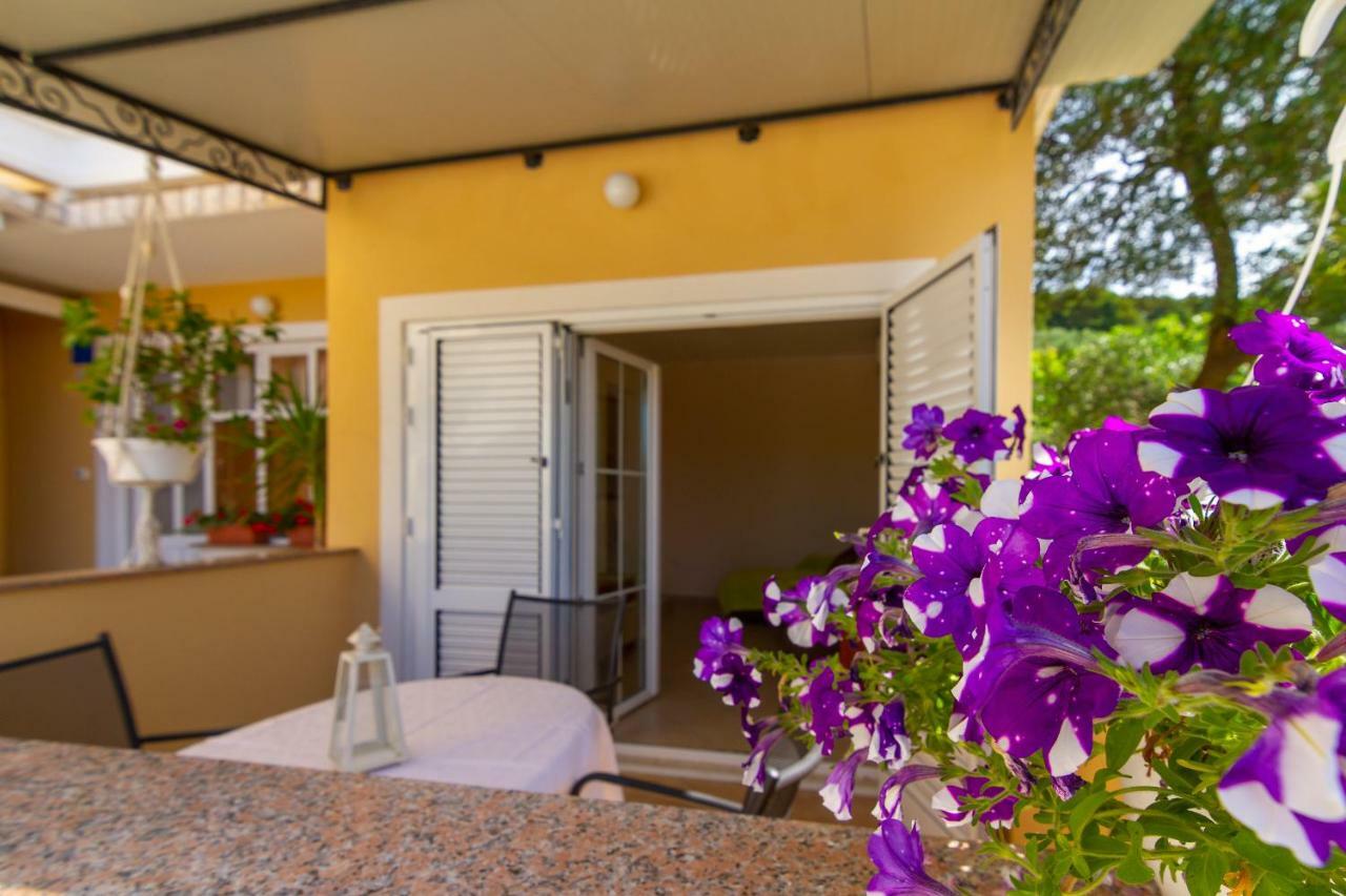 Apartman Haus Maja Banjol Kültér fotó